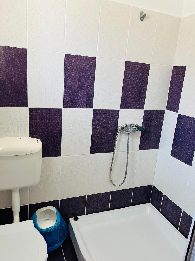 Apartament De Lux Костинещи Екстериор снимка